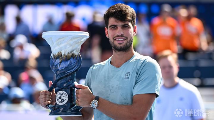 日本网球队完胜英国网球队，阿尔卡拉斯高光表现