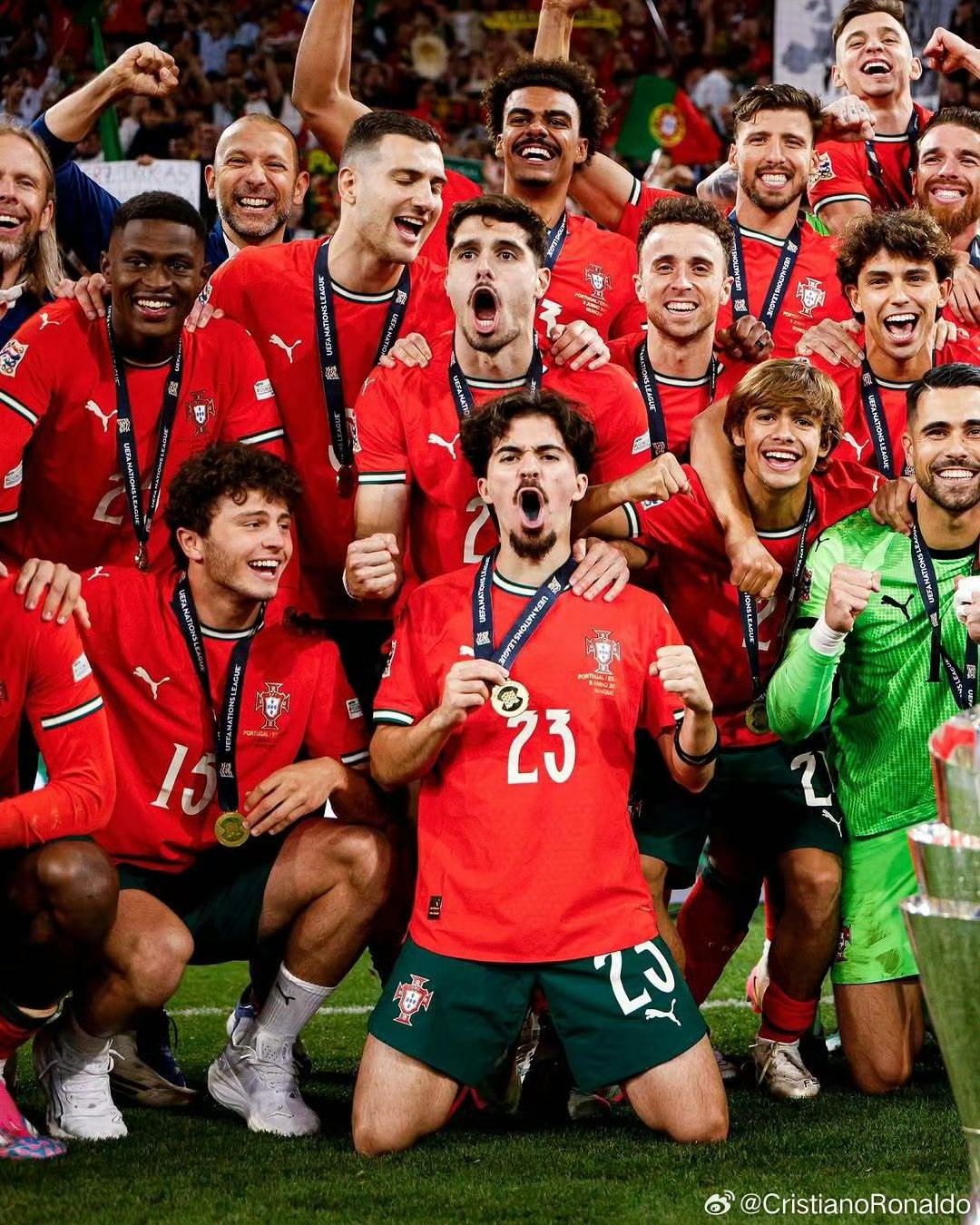 关于欧洲国家队冲刺胜利，连胜开局的信息