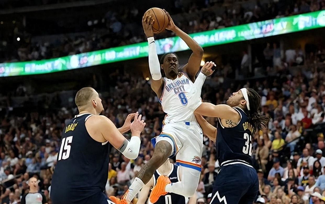 关于勇士逆转雷霆，主场94比90绝地反击的信息