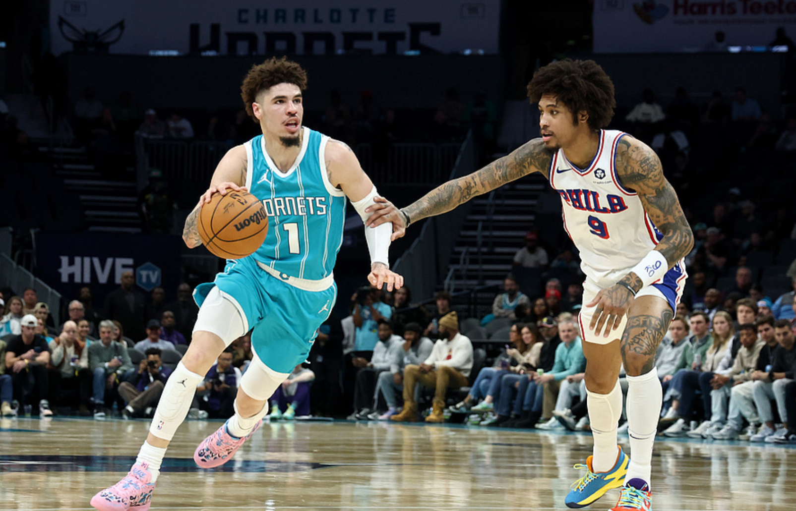 黄蜂队在主场惊险胜出,连续击垮灰熊队的简单介绍 黄蜂队在主场惊险胜出,连续击垮灰熊队的简单介绍