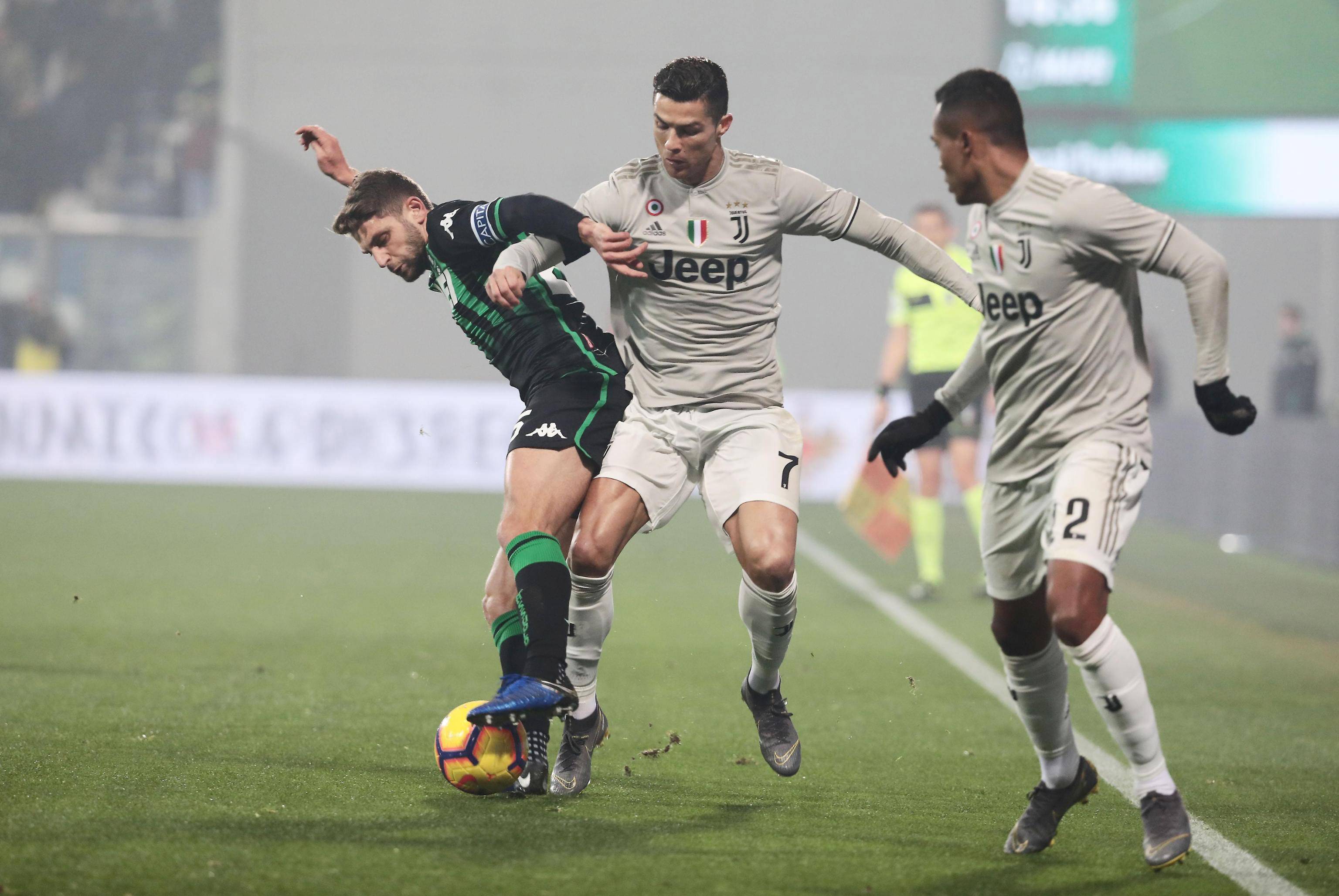 包含尤文图斯勇夺三分,备战面对巴塞罗那的争锋的词条 包含尤文图斯勇夺三分,备战面对巴塞罗那的争锋的词条