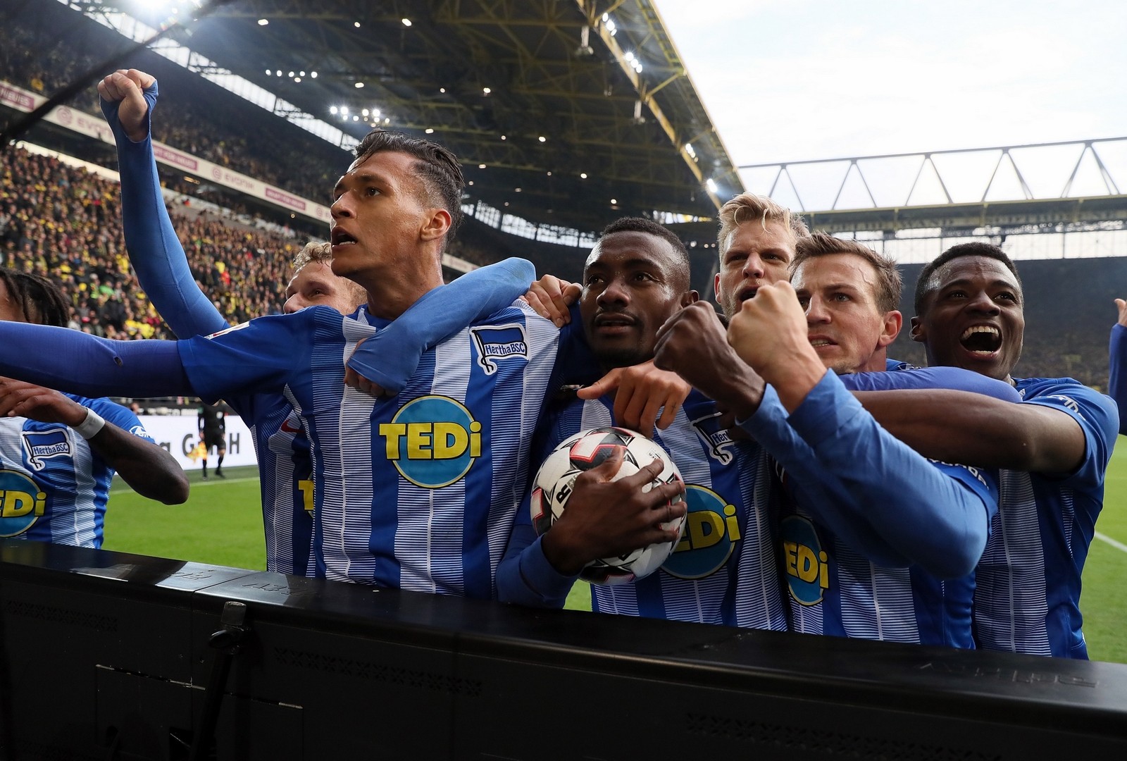 关于柏林赫塔客场斩获三分，保持不败势头的信息