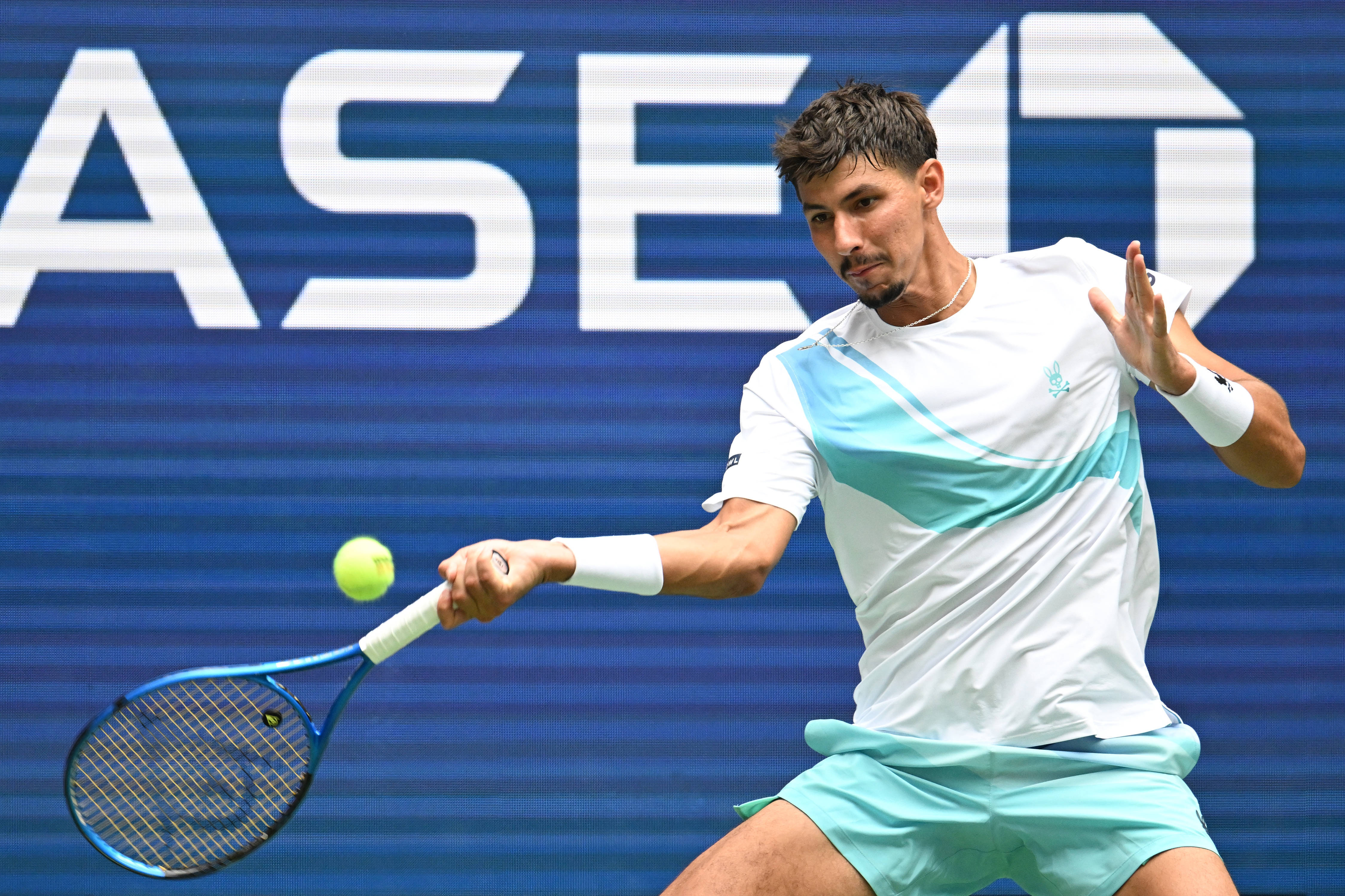 ATP总决赛绝杀美网，辛纳惊艳四座的简单介绍