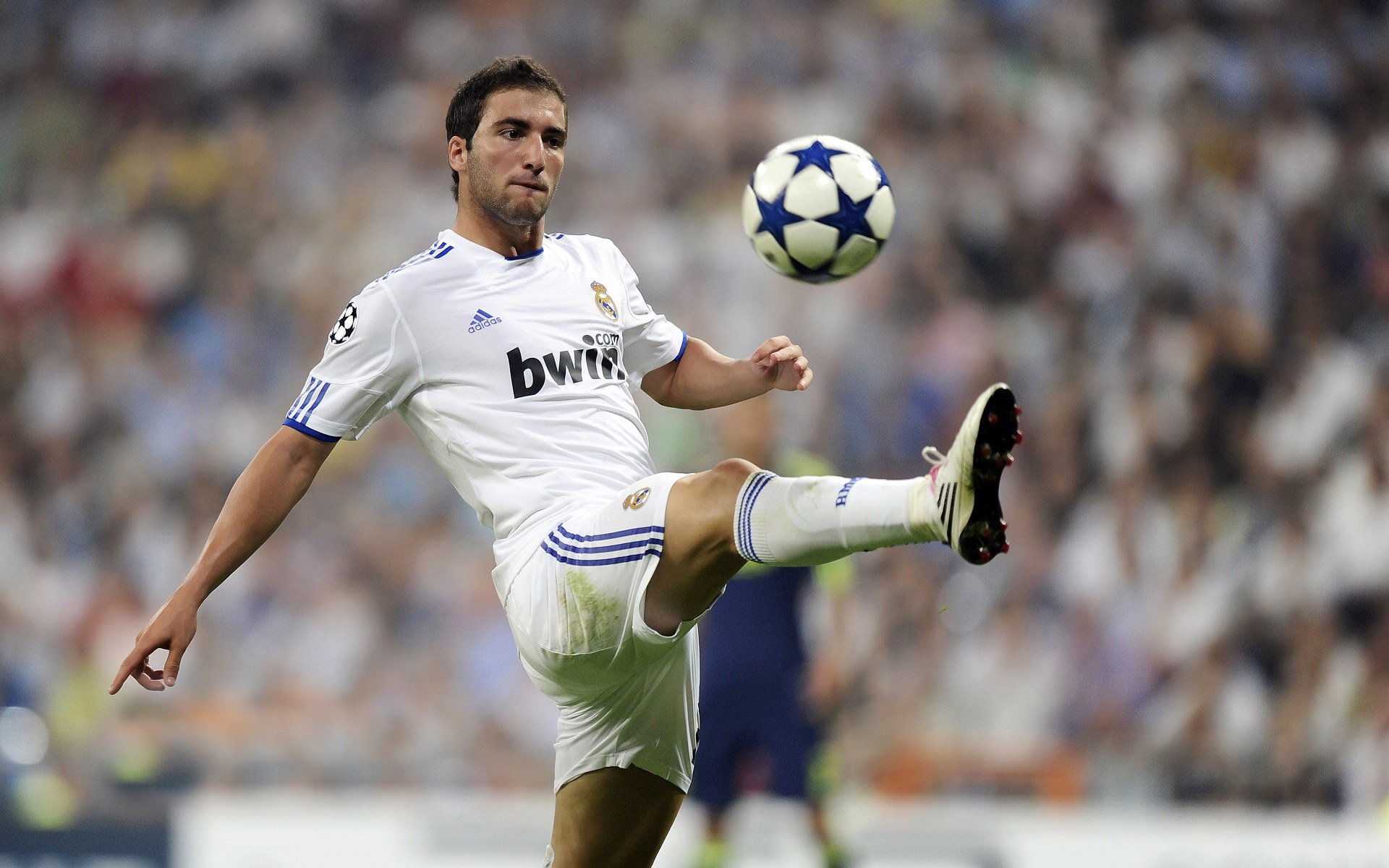 京多安连续破门定乾坤,莱比锡红牛力克贝蒂斯拉开晋级差距