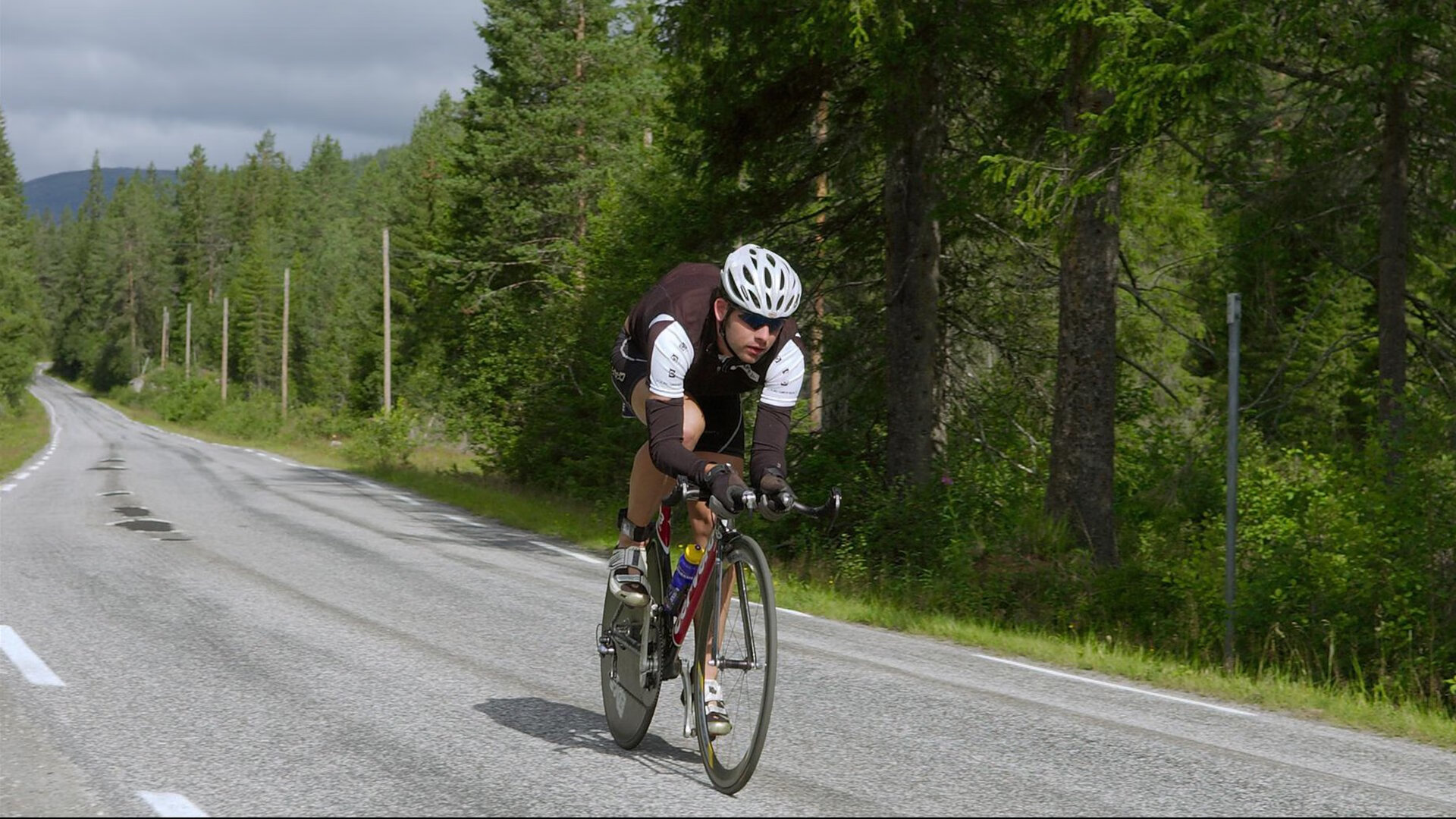 一剑封喉,伦纳德关键球破爵士铁桶阵,战术博弈下的王者之争