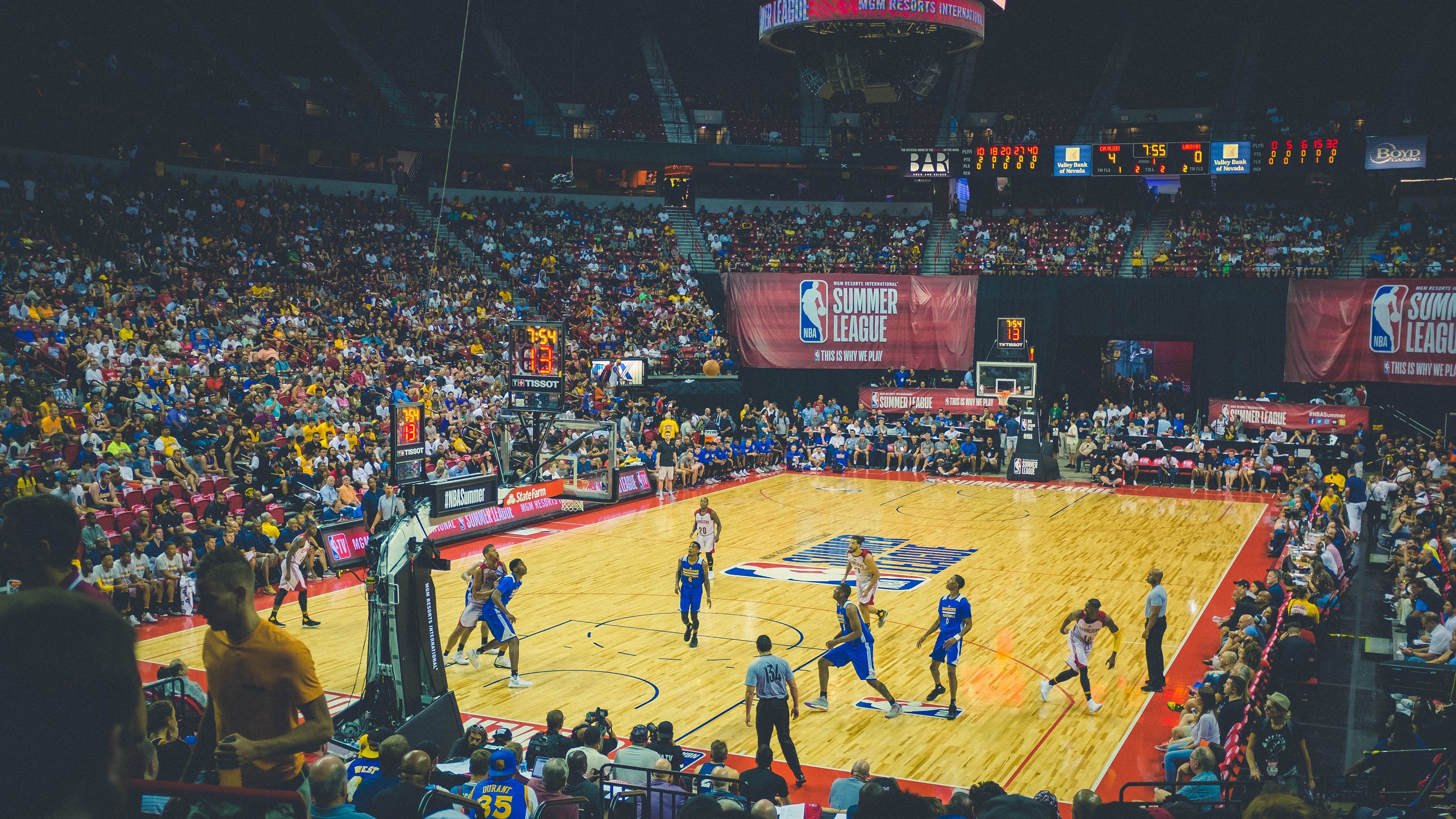 年度焦点之战之夜,布伦森主宰比赛走向